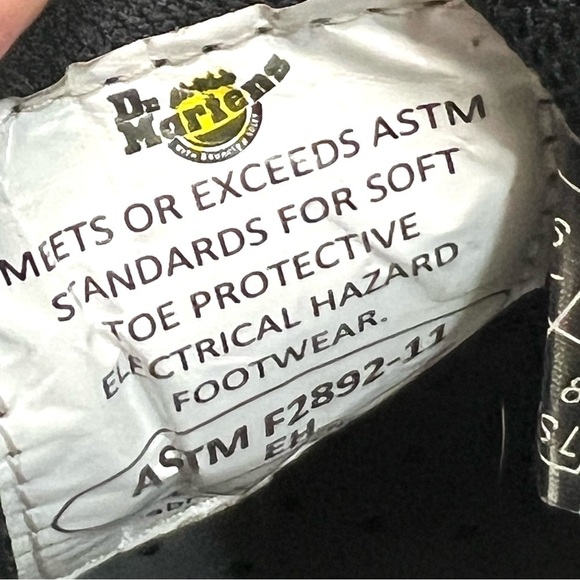 Dr. Martens Industrial Mila Black Leather Lace Up Women Shoes 8 - Picture 13 of 16